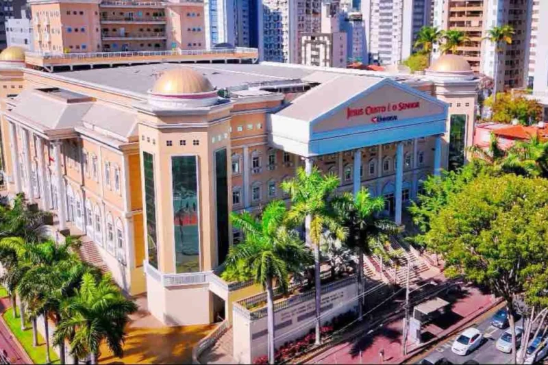 A Decisão Judicial que Ab abalou as Estruturas: Por Que a Igreja Universal Precisa Restituir Vítima de Pirâmide Financeira?