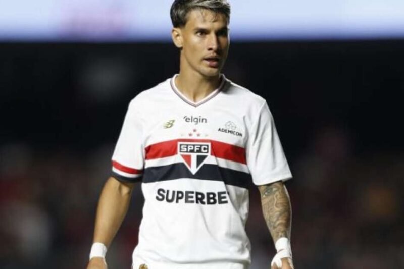 São Paulo recusa investida do Besiktas pelo atacante Ferreira