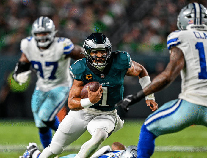 Eagles vencem Cowboys na abertura da NFL em jogo marcado por paralisação