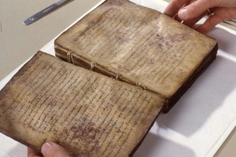 Alguns monges acidentalmente apagaram um livro de Arquimedes, o que custou à humanidade séculos de avanço tecnológico