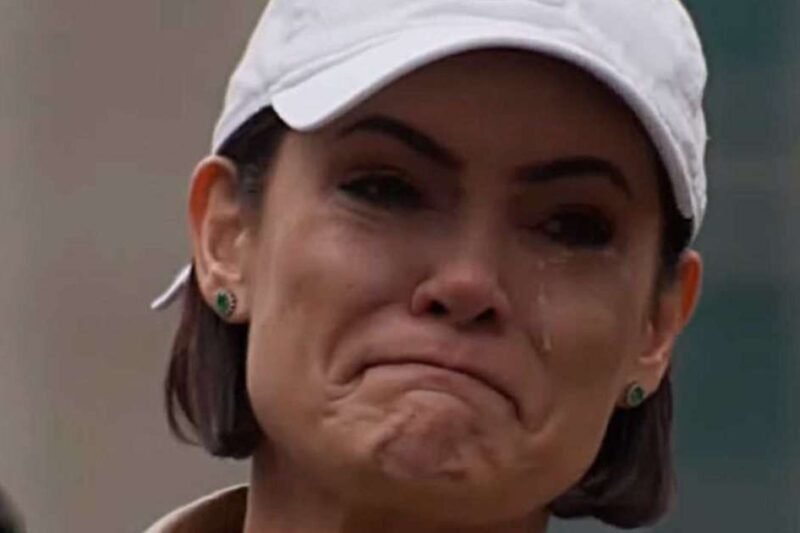 Michelle Bolsonaro se pronuncia sobre internação de Jair Bolsonaro após crise de saúde