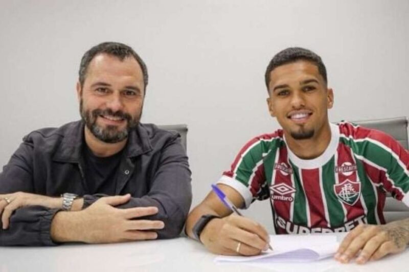 Fluminense renova com meia-atacante Riquelme Felipe