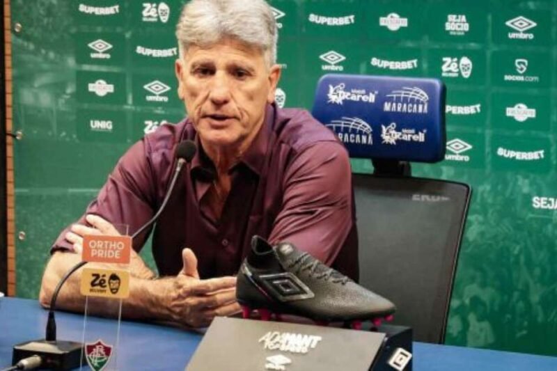 Renato Gaúcho defende time alternativo e vê Fluminense superior ao Corinthians