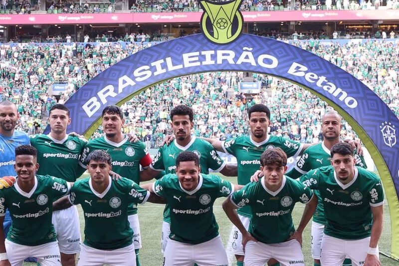 Jogador do Palmeiras ofende a própria mãe em áudios: “Vagabunda e interesseira”
