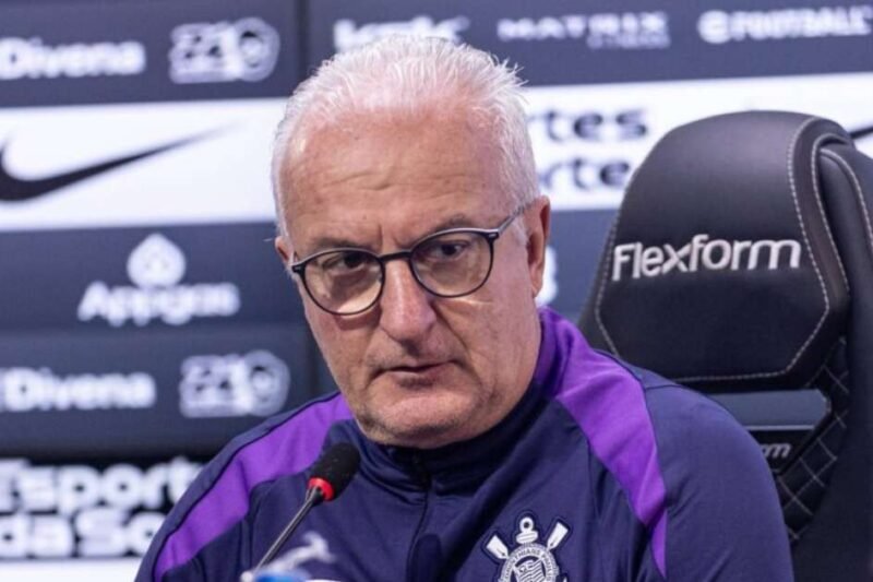 Dorival avalia crescente de Gui Negão em meio a volta de Yuri Alberto