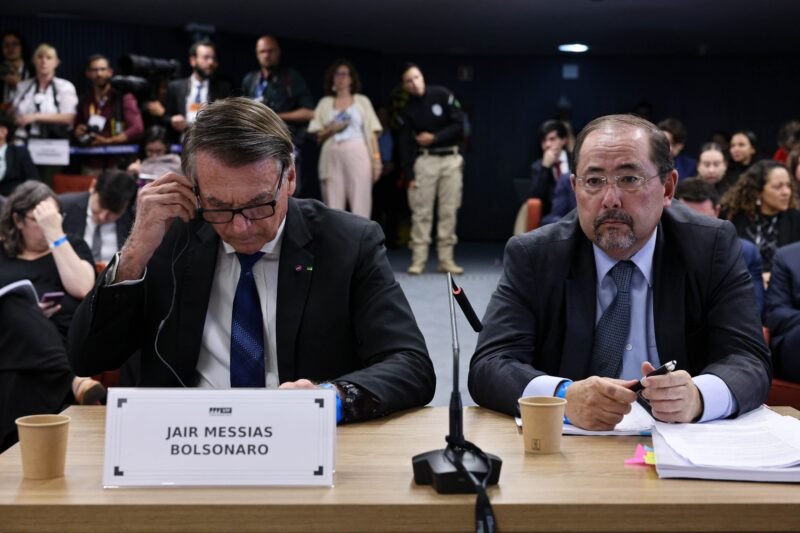 Advogados de Bolsonaro priorizam redução de pena