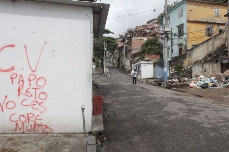 Deputado, delegado e policiais: Operações miram braço político do CV no RJ