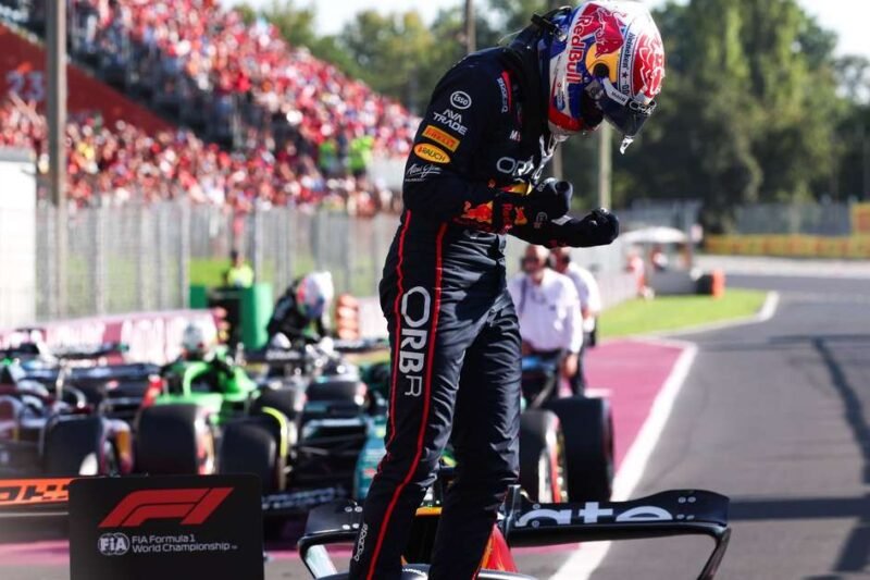 Verstappen bate recorde de Hamilton e crava volta mais rápida da história da categoria