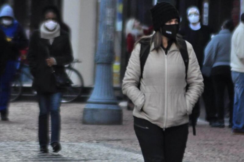 Frio volta ao RS com geada e queda de temperatura neste domingo (19)
