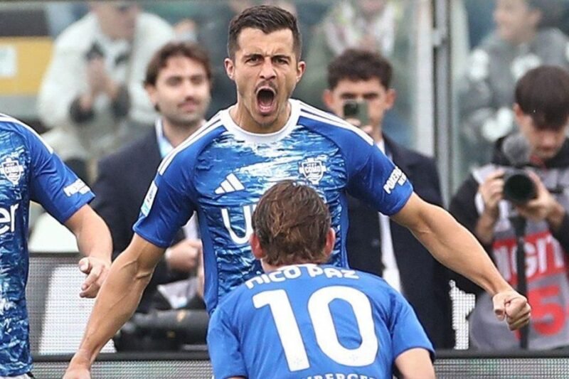 Como surpreende e bate Juventus por 2 a 0 pela Serie A