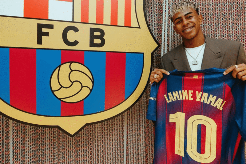 Lamine Yamal vai cobrar por autógrafos? Entenda negociação da estrela do Barcelona